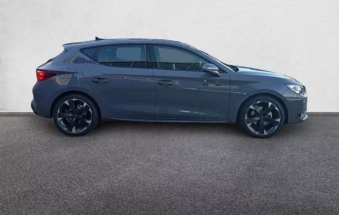 CUPRA LEON 1.5 eTSI Hybrid 150 ch DSG7 V extérieur côté droit 1680