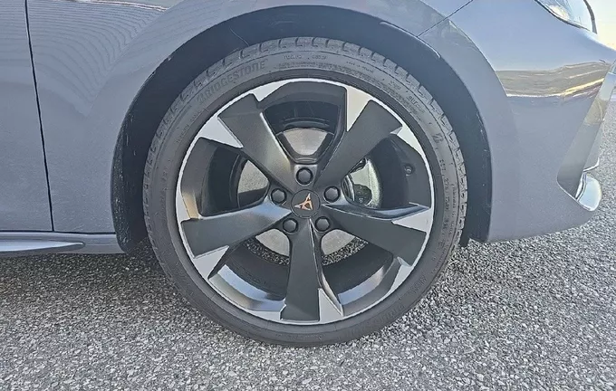 CUPRA LEON 1.5 eTSI Hybrid 150 ch DSG7 V photo 9 1680