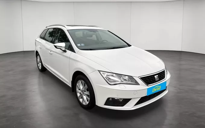 SEAT LEON ST 1.2 TSI 110 Start/Stop Style extérieur trois quart avant droit 213701
