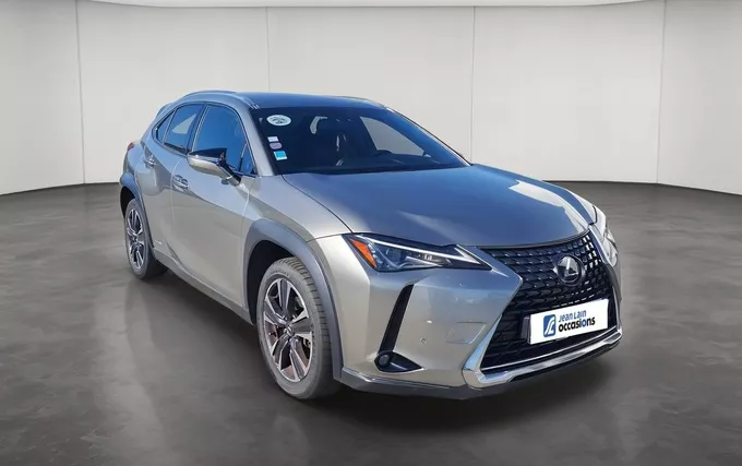 LEXUS UX 250h 2WD Premium Edition extérieur trois quart avant droit 1104055