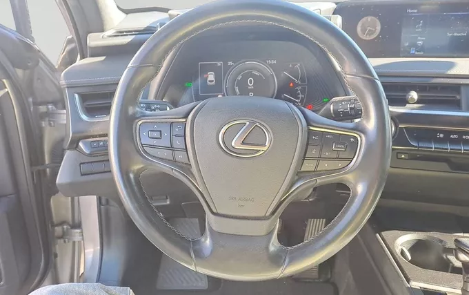 LEXUS UX 250h 2WD Premium Edition photo 12 1104055