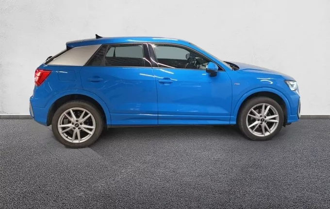 AUDI Q2 35 TFSI 150 S tronic 7 S line extérieur côté droit 2129758