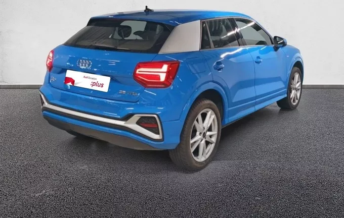 AUDI Q2 35 TFSI 150 S tronic 7 S line extérieur trois quart arrière droit 2129758