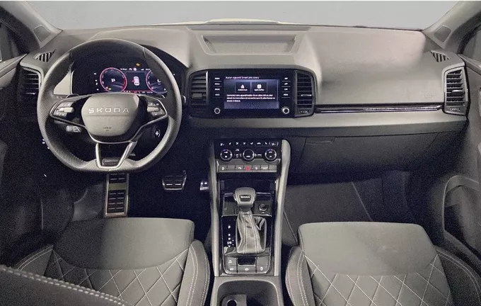 SKODA KAROQ 1.5 TSI Evo 2 150 ch ACT DSG7 Sportline extérieur trois quart avant droit 2128357