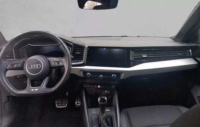 AUDI A1 Sportback 35 TFSI 150 ch S tronic 7 S Line extérieur côté gauche 945228