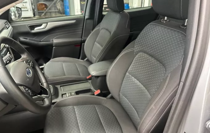 FORD KUGA 1.5 EcoBoost 150 BVM6 COOL CONNECT photo 12 213092