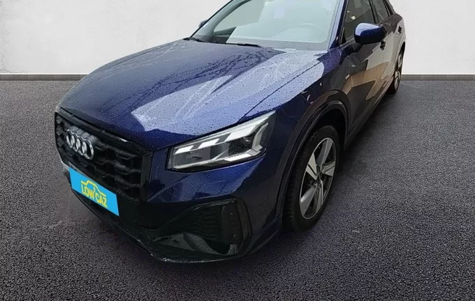 AUDI Q2 30 TDI 116 S tronic 7 S line extérieur trois quart avant gauche 213676
