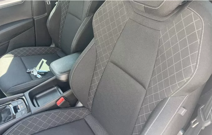 SKODA KAROQ 1.5 TSI 150 ch ACT Ambition extérieur trois quart arrière droit 560520