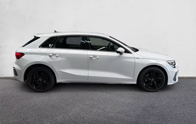 AUDI A3 Sportback 40 TFSIe 204 S tronic 6 S Line extérieur côté droit 2129305