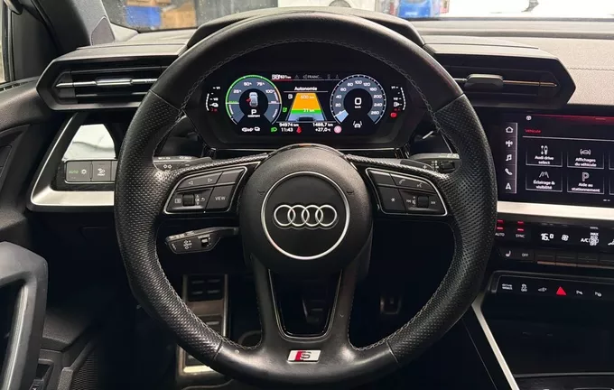 AUDI A3 Sportback 40 TFSIe 204 S tronic 6 S Line photo 12 2129305