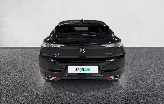 DS DS4 DS 4 BlueHDi 130 EAT8 Performance Line+ extérieur trois quart arrière droit 946076