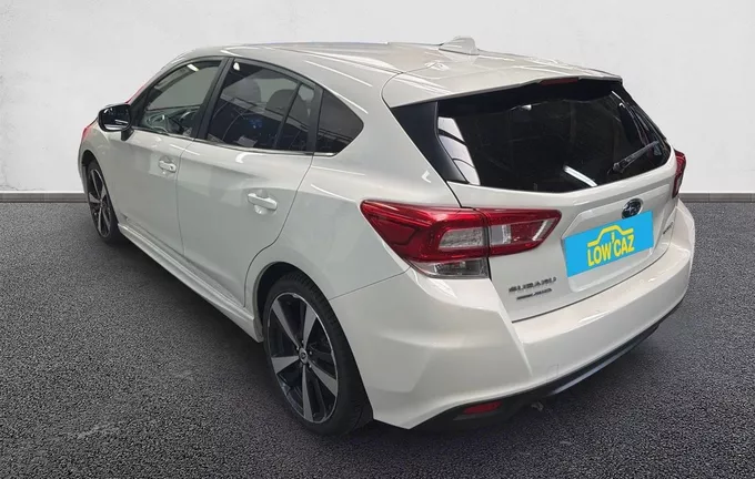 SUBARU IMPREZA 1.6i Boxer 114 ch Lineartronic Luxury extérieur trois quart arrière gauche 213430