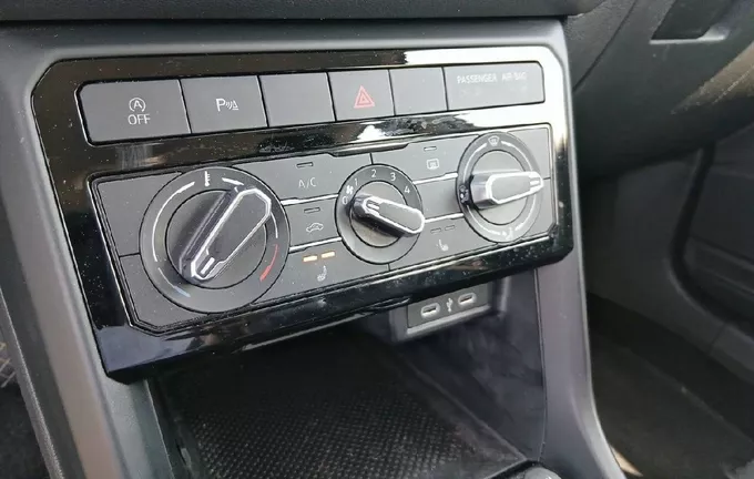 VOLKSWAGEN T-CROSS 1.0 TSI 95 Start/Stop BVM5 Life Tech photo 14 2130708