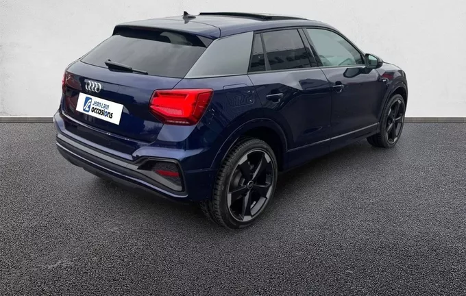 AUDI Q2 30 TDI 116 S tronic 7 S line extérieur trois quart arrière droit 2125265