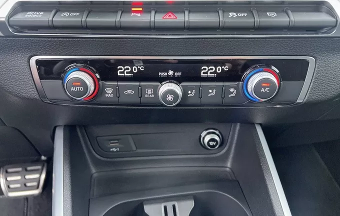 AUDI Q2 30 TDI 116 S tronic 7 S line photo 14 2125265
