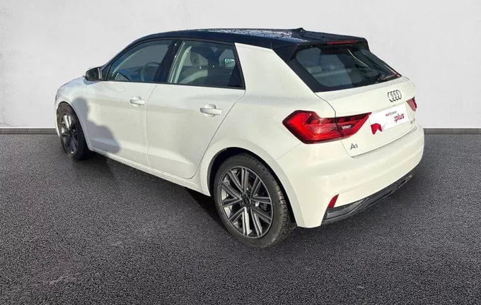 AUDI A1 Sportback 30 TFSI 116 ch S tronic 7 Design extérieur trois quart arrière gauche 2125095