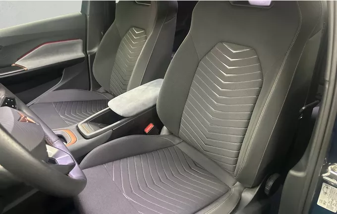 CUPRA BORN 230 ch - Batterie XL V extérieur trois quart arrière droit 2131786