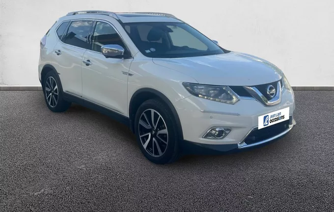 NISSAN X-TRAIL 1.6 DIG-T 163 5pl White Edition extérieur trois quart avant droit 560619
