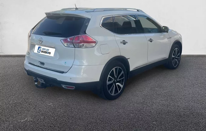 NISSAN X-TRAIL 1.6 DIG-T 163 5pl White Edition extérieur trois quart arrière droit 560619