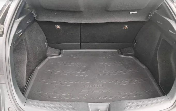 TOYOTA C-HR Hybride 1.8L Edition photo 10 1103023