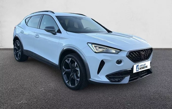 CUPRA FORMENTOR 1.4 e-HYBRID 204 ch DSG6 V extérieur trois quart avant droit 3013349