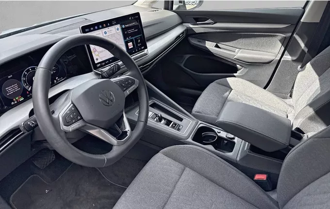 VOLKSWAGEN GOLF 1.5 eHybrid 204 DSG6 VW Edition photo 13 2126692