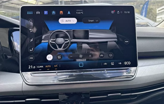 VOLKSWAGEN GOLF 1.5 eHybrid 204 DSG6 VW Edition photo 17 2126692