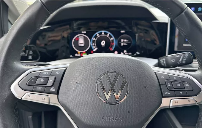 VOLKSWAGEN GOLF 1.5 eHybrid 204 DSG6 VW Edition photo 19 2126692