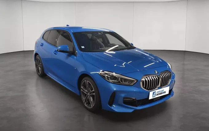 BMW SERIE 1 118d 150 ch BVA8 M Sport extérieur trois quart avant droit 2132858