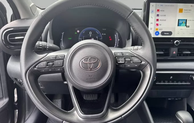 TOYOTA YARIS Hybride 116h Design photo 12 78513