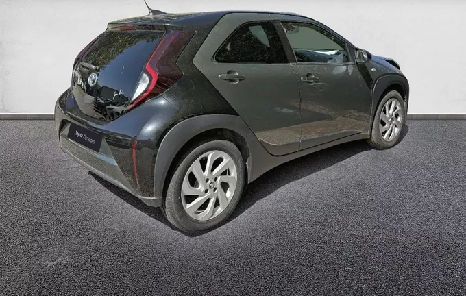 TOYOTA AYGO X 1.0 VVT-i 72 S-CVT Design extérieur trois quart arrière droit 1103422
