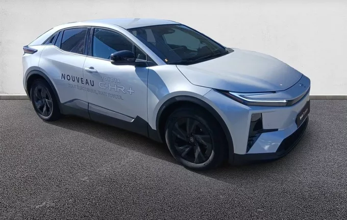 TOYOTA C-HR+ ELECTRIQUE C-HR+ Grande Autonomie 77 kWh Design extérieur trois quart avant droit 116381