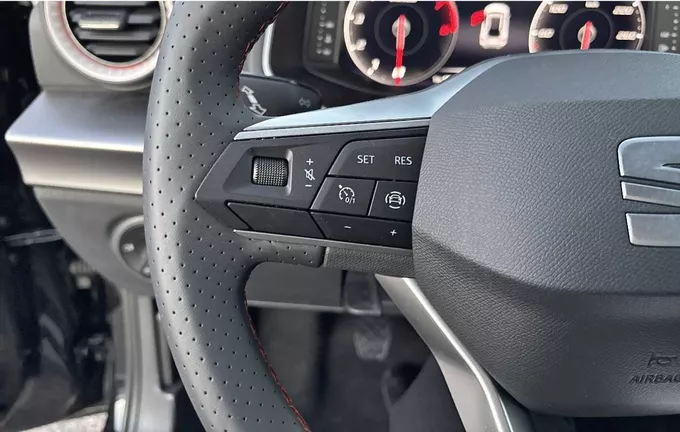 SEAT ARONA 1.0 TSI 95 ch Start/Stop BVM5 FR photo 19 3790