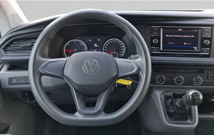 VOLKSWAGEN UTILITAIRES TRANSPORTER 6.1 VAN L1H1 2.0 TDI 150 BVM6 BUSINESS extérieur trois quart avant droit 106299