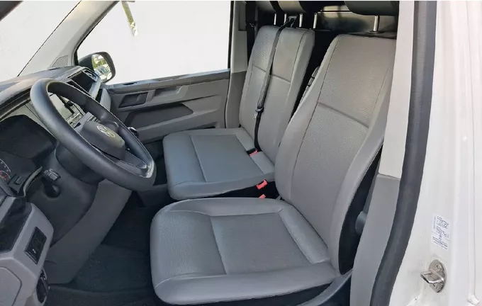 VOLKSWAGEN UTILITAIRES TRANSPORTER 6.1 VAN L1H1 2.0 TDI 150 BVM6 BUSINESS extérieur trois quart arrière droit 106299